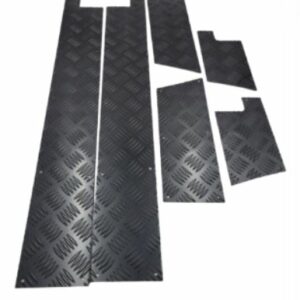 90 BOTTOM TRIM KIT CHEQUER - 3MM BLACK